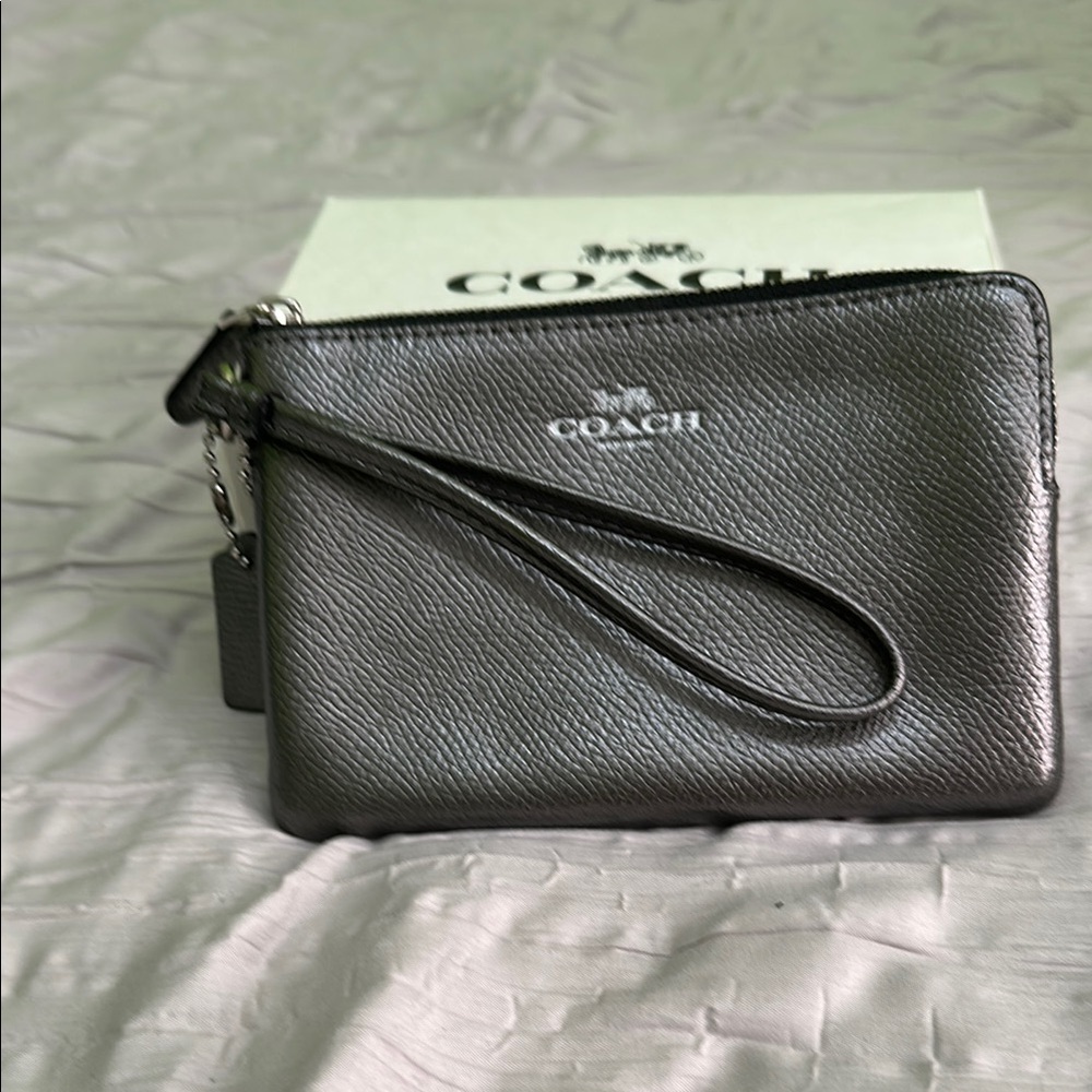 Coach Gray Leather Wristlet Sleek Design
